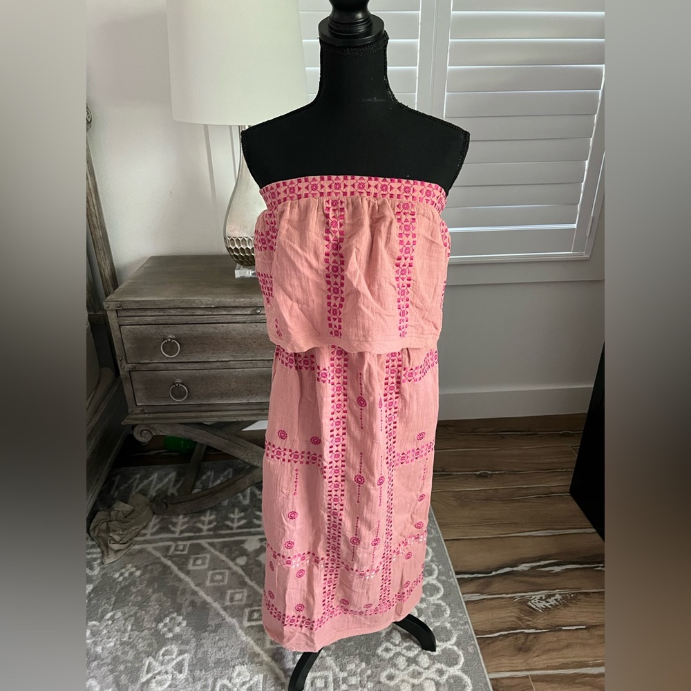 Vici boho strapless pink midi dress with slit